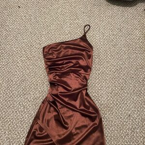 Windsor One-Shoulder Satin Dress in Rust Brown